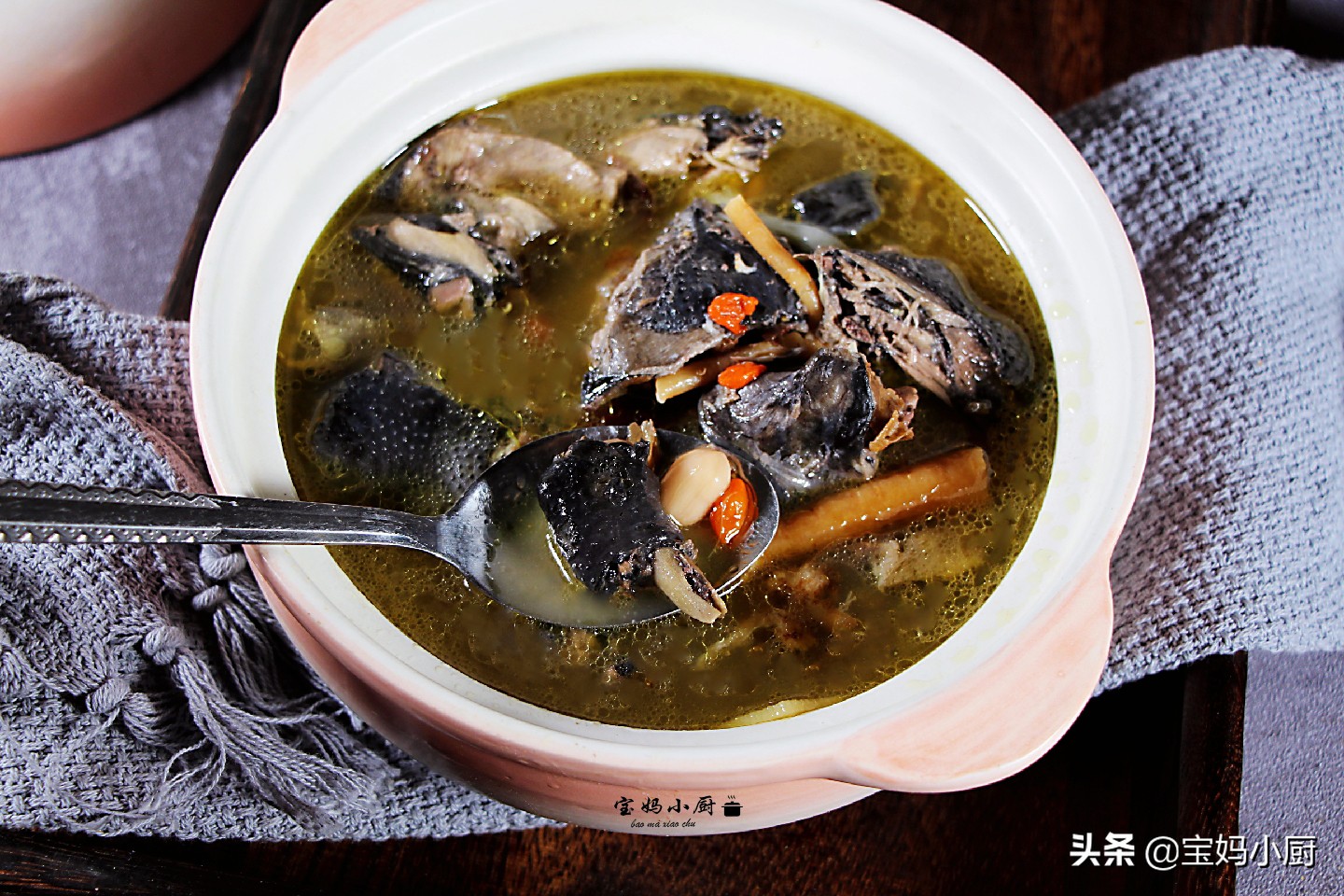 女月经期阴虚吃什么补血效果最好,女人经期补血的最佳补品