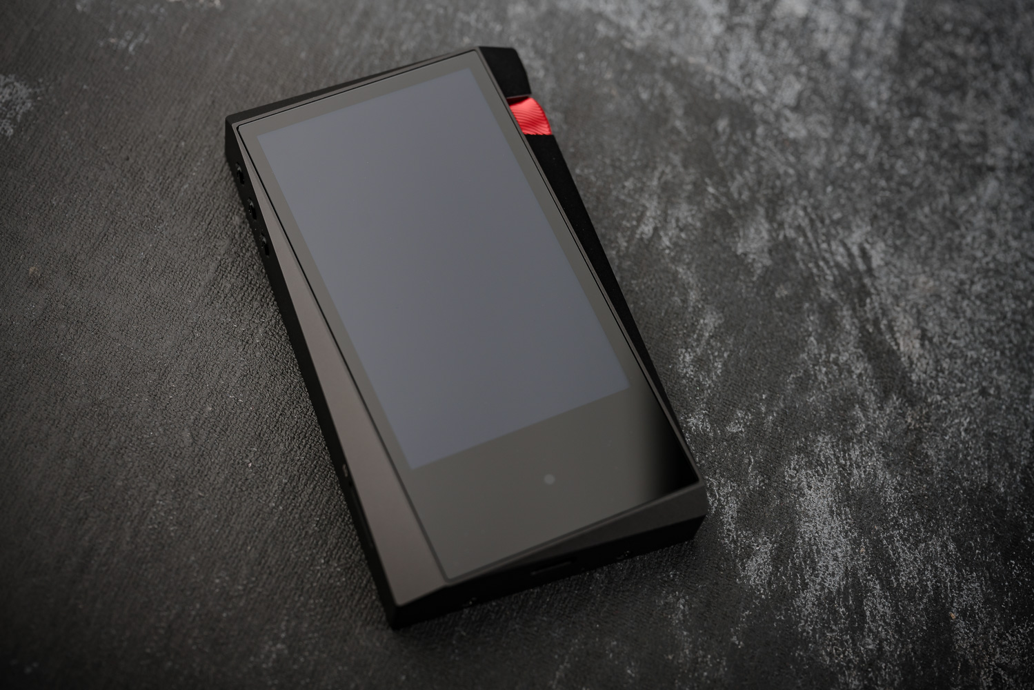 “毒杀”颜控用户——AnormaSR15“鹤顶红”版图赏简评