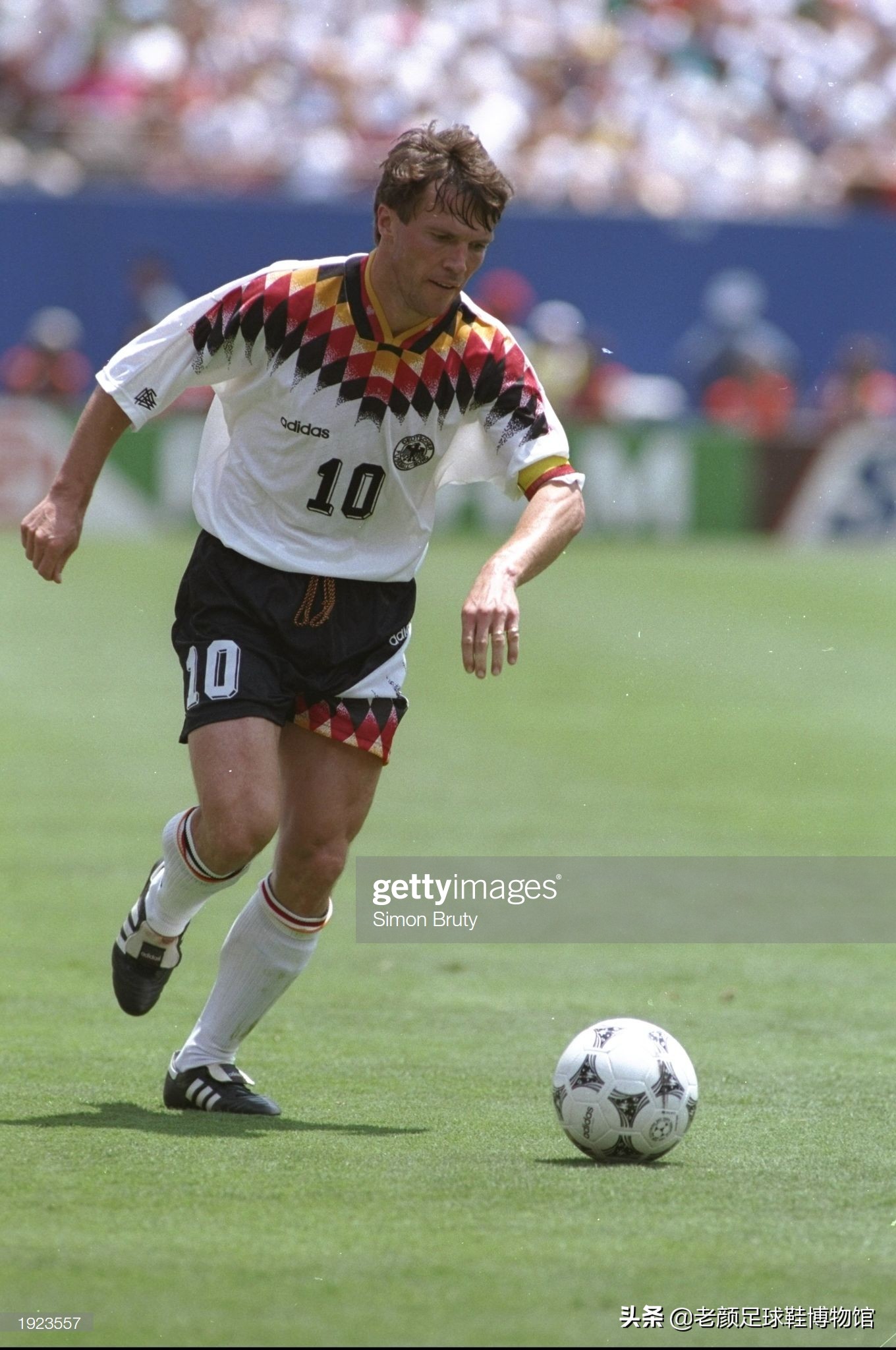 踢五届世界杯娶五个老婆，拜仁大佬39岁双杀皇马后和嫩草女友私奔