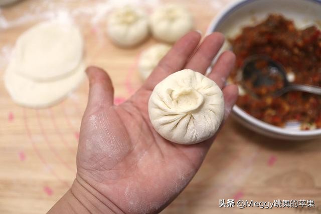 寒冷的冬日早餐这样吃热乎乎,天冷吃什么早餐暖身又不胖