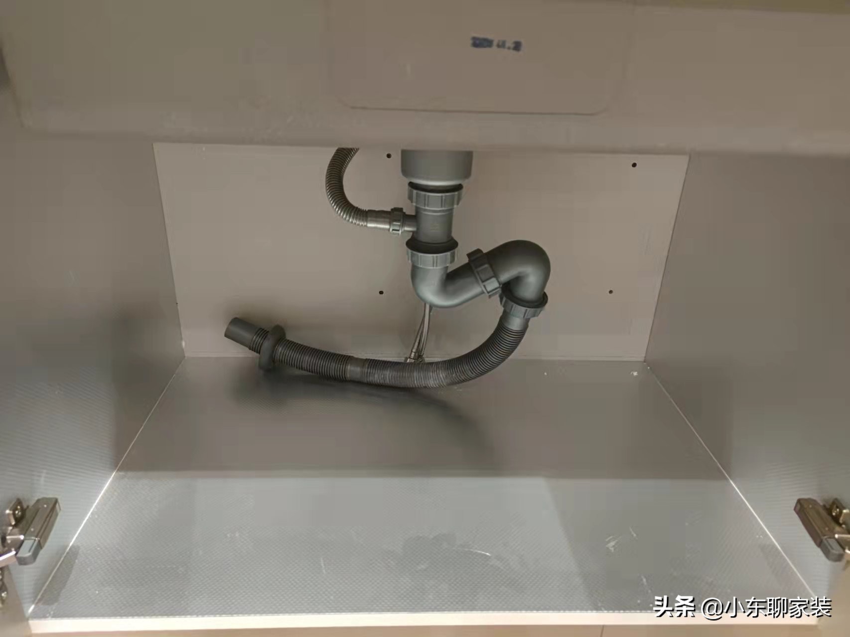 定制橱柜如何确定颜色好坏,定制橱柜怎么样确认板材环保