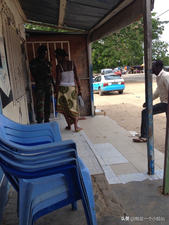 保护我们的非洲安哥拉黑人军人发工资了在非洲安哥拉的日子129