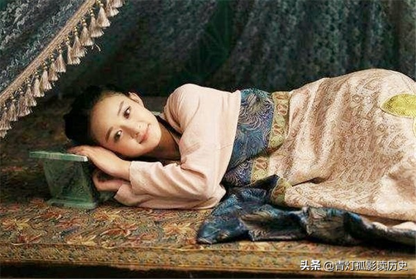 古人枕着瓷枕睡觉舒服吗,睡瓷枕头的好处和坏处