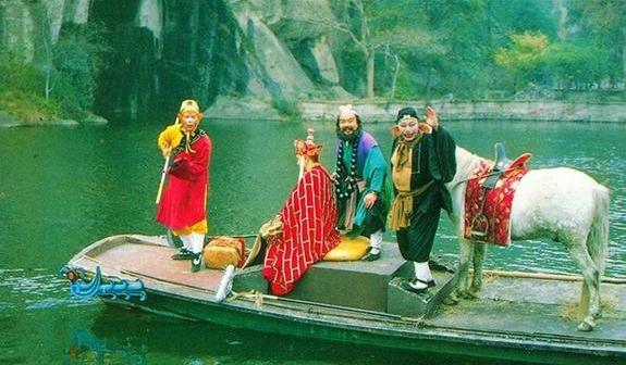 白龙马晚年惨死山洞无人知,白龙马牺牲杨洁痛哭