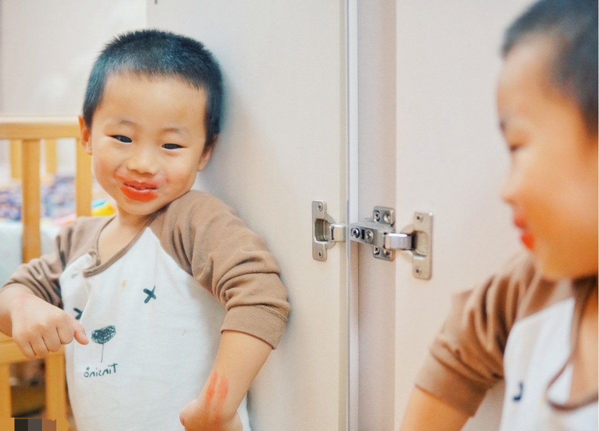 孩子喜欢穿女装是什么原因,儿子喜欢穿女装是什么心理