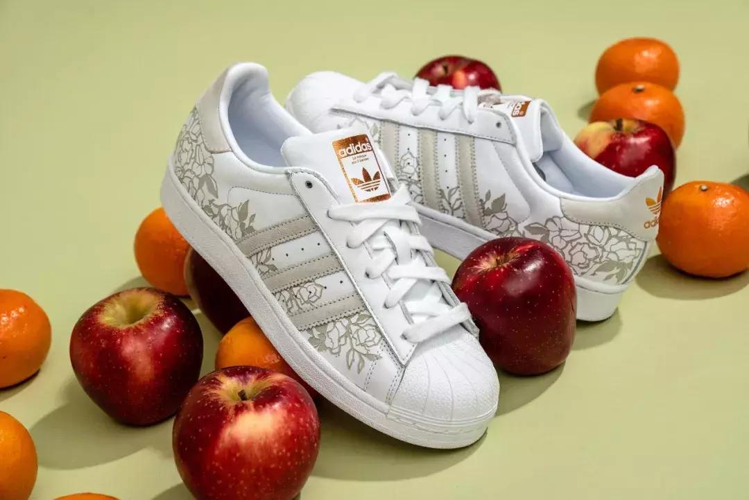 脚感舒服的时尚百搭鞋推荐adidas,adidas性价比较高的鞋款推荐