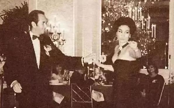 何鸿燊的传奇情史,和5个女人纠缠79年之久,风流半生却无一真爱