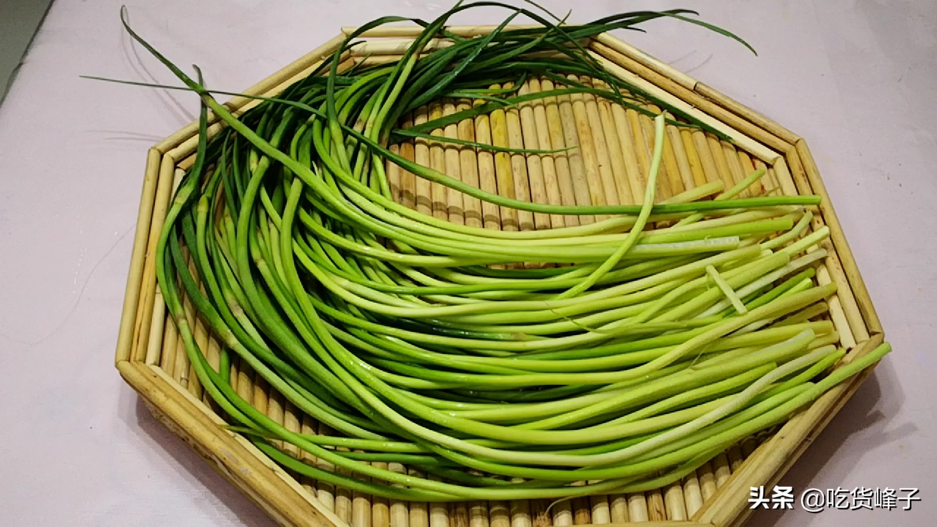 腌黄瓜胡萝卜蒜苔的腌制方法,腌黄瓜和蒜苔一起腌方法教程