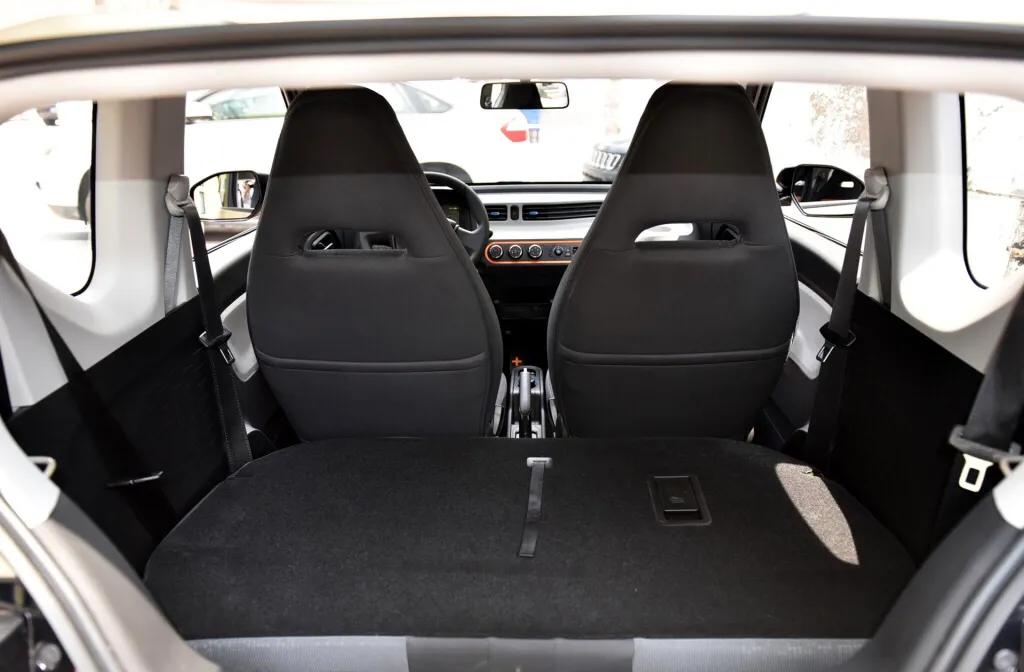 五菱宏光miniev推荐轻松款什么颜色,推荐五菱宏光miniev2022款