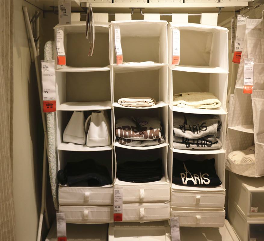 小卧室如何不拥挤,卧室小放不下柜子如何布置