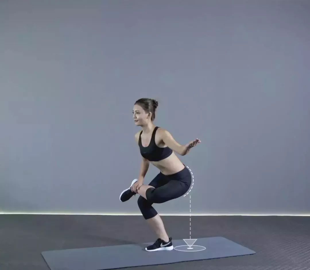 腿细胯宽屁股扁平,屁股扁塌显腿短