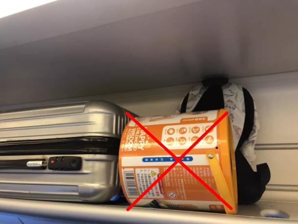 高铁怎么放行李,高铁有放行李的地方吗