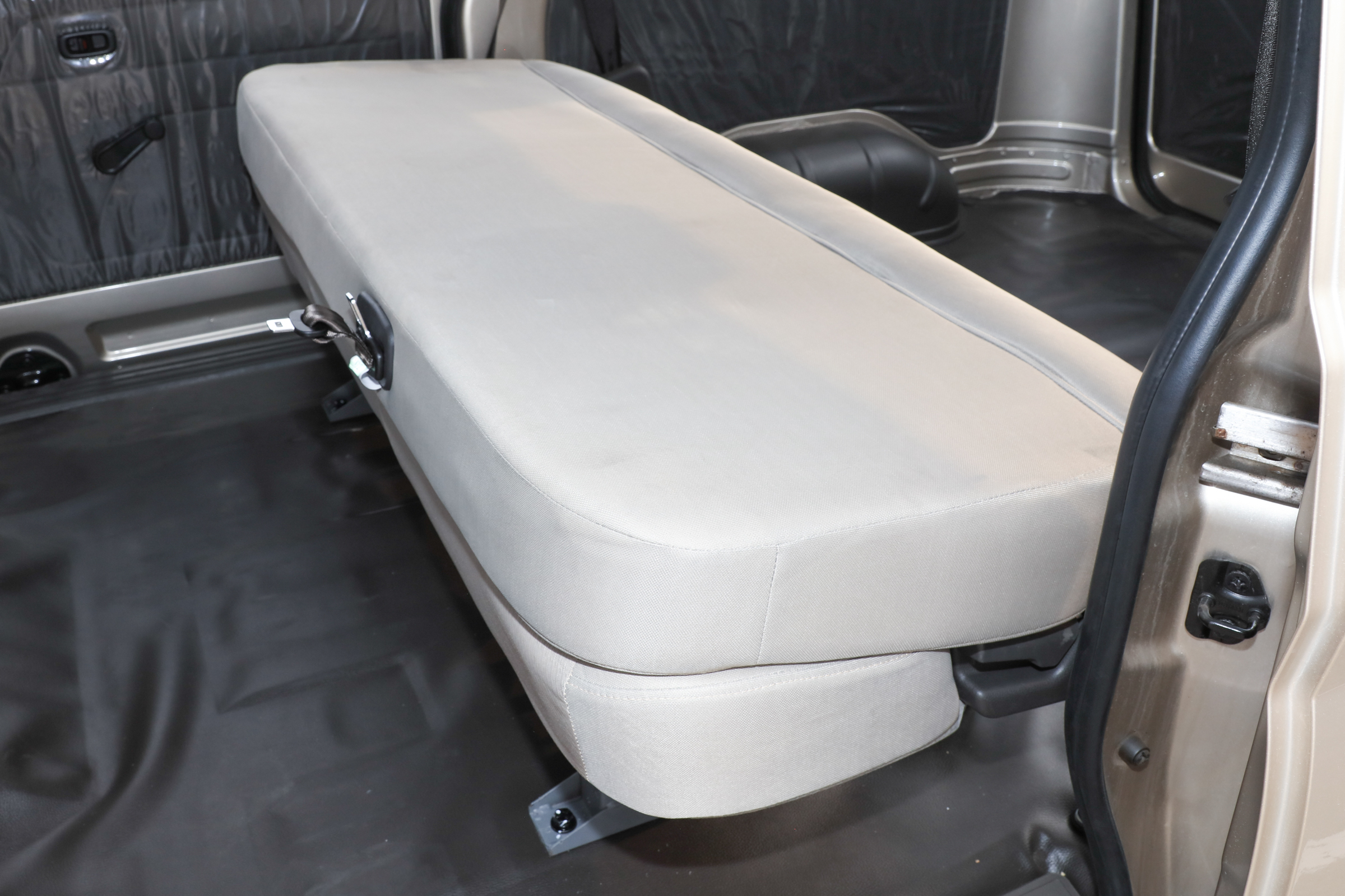 五菱荣光空间哪一款车最大,五菱荣光和宏光哪个空间大