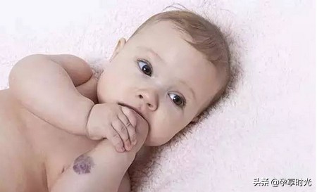 两岁宝宝为什么认人,2个多月宝宝认人哭闹怎么解决