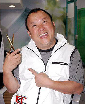 曾志伟是如何成为大佬的,影坛大佬曾志伟人品