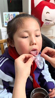 大街上看到的一幕万万想不到,大街上的一幕视频