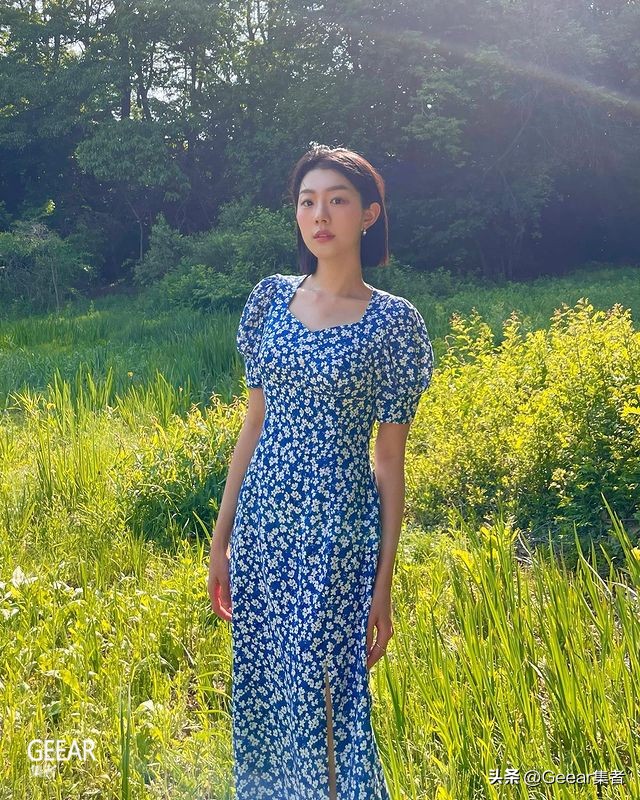 女士今年最流行直筒连衣裙,入秋潮流时尚连衣裙