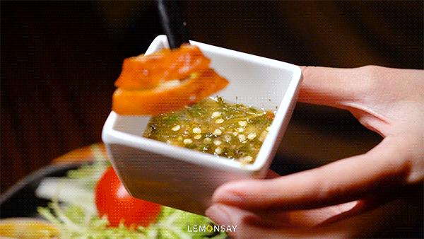 这店，想找个位置坐，比登天还难