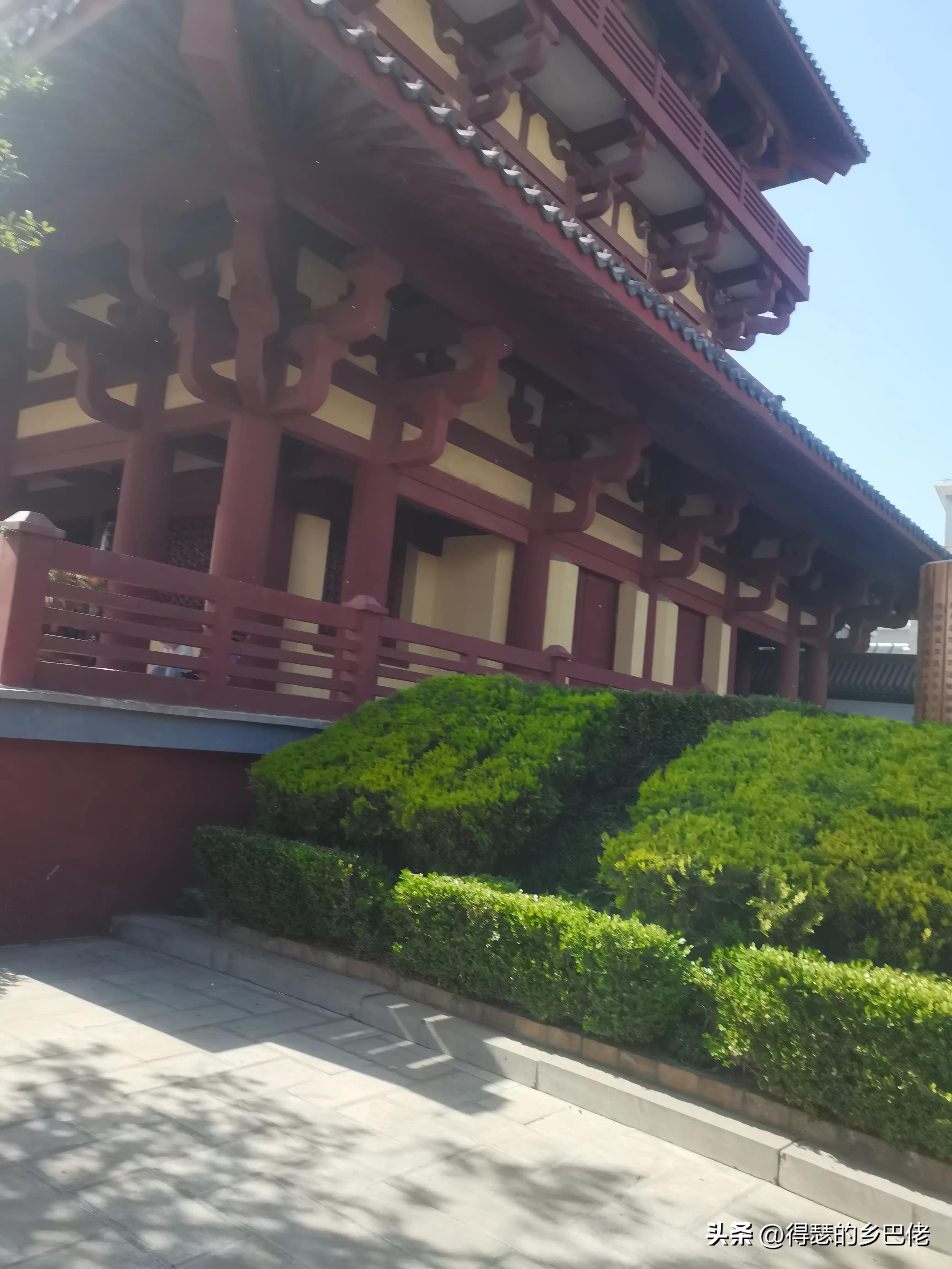 五一期间,购物超市成为打卡景点,除了胖东来,还有那一家??