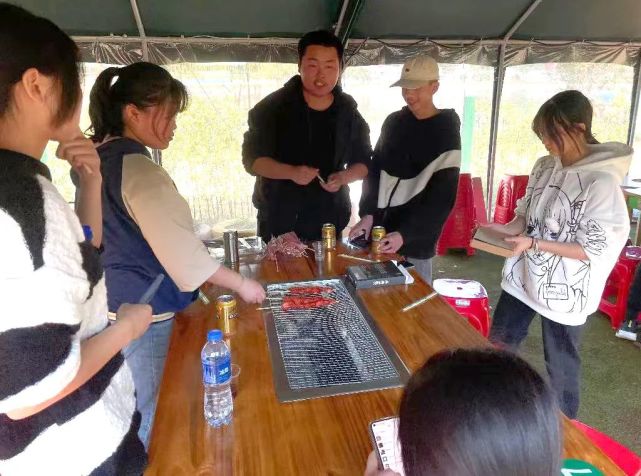 有教育情怀的学校,有幸福感的大学是什么样的