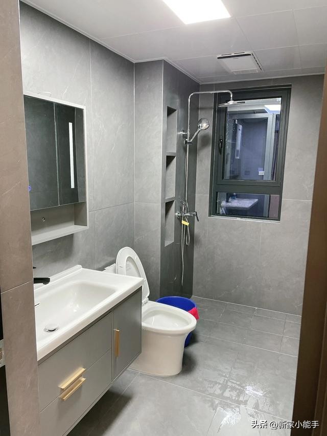 装修什么灰色好看又实用,灰色最耐脏装修效果图