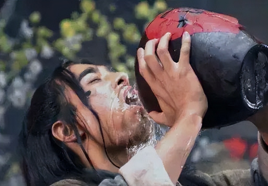 水浒传鲁智深为什么称酒,水浒一角酒相当于现在什么酒