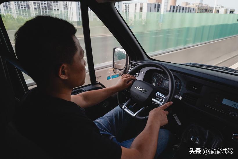 动力强操控好制动好的平民车,动力强刹车好的电动车