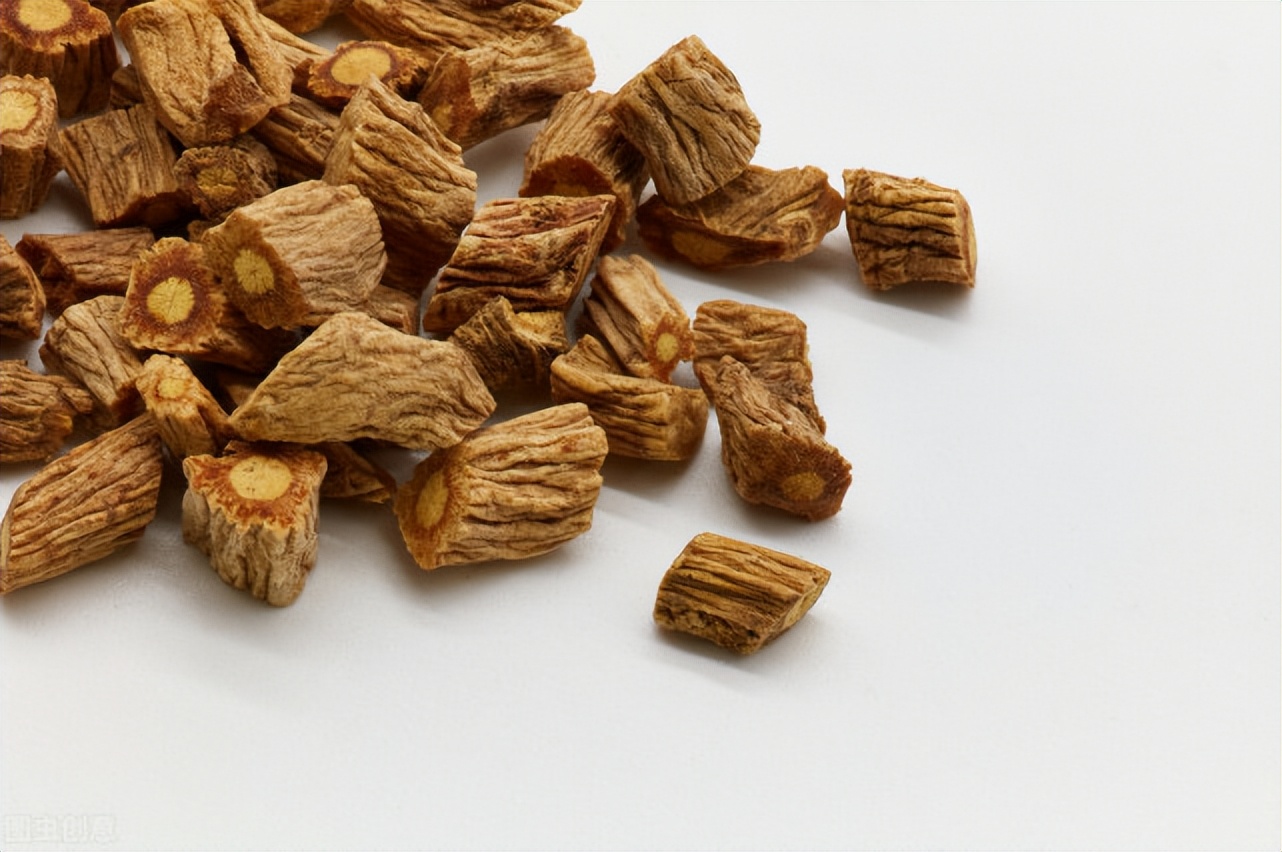 稍微一活动就出汗用什么方子,一动就出汗一招解决