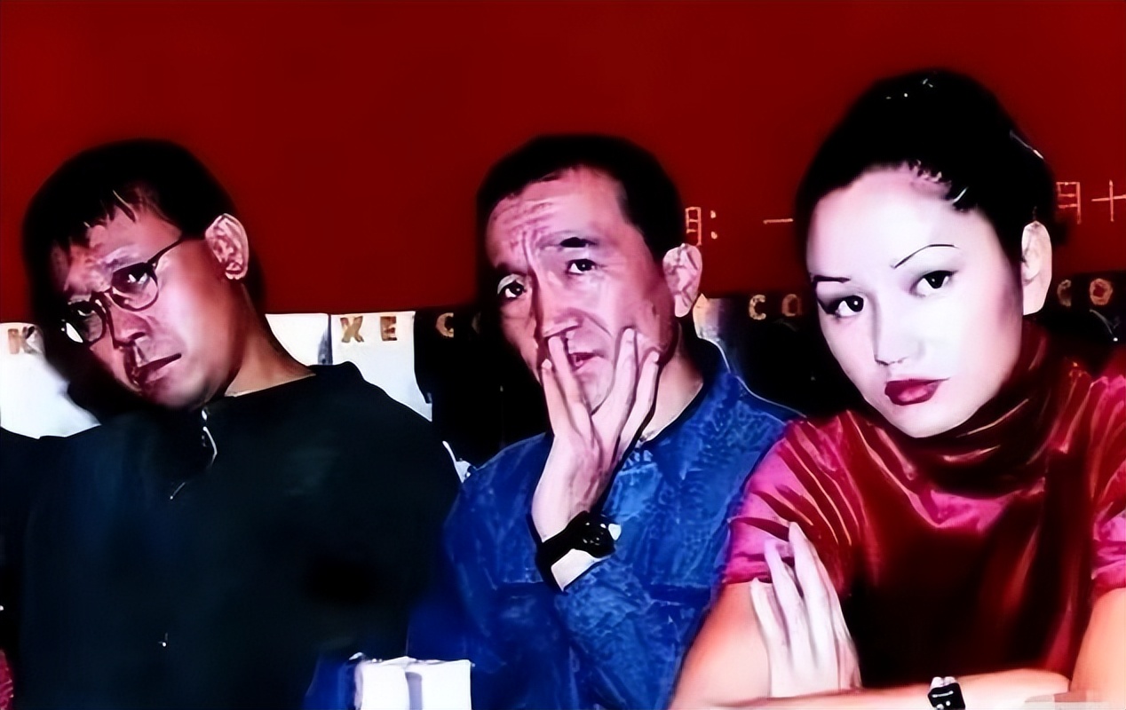 《浪姐4》热播,52岁瞿颖迅速翻红,是因为踩中了三个“*规则潜**”