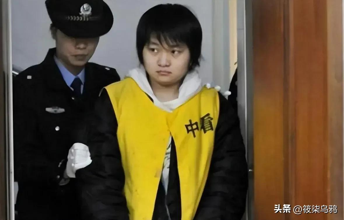 18岁花季少女弑母杀父,18少女弑父杀母