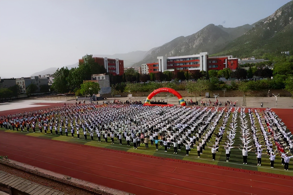 登封市市直二初级中学校,登封市直二初中最新消息