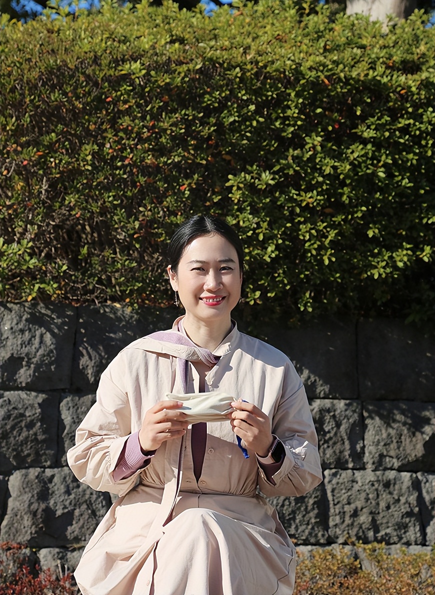 21年前芙蓉姐姐举止夸张被指低俗,曾扬言嫁给王宝强,如今怎样了