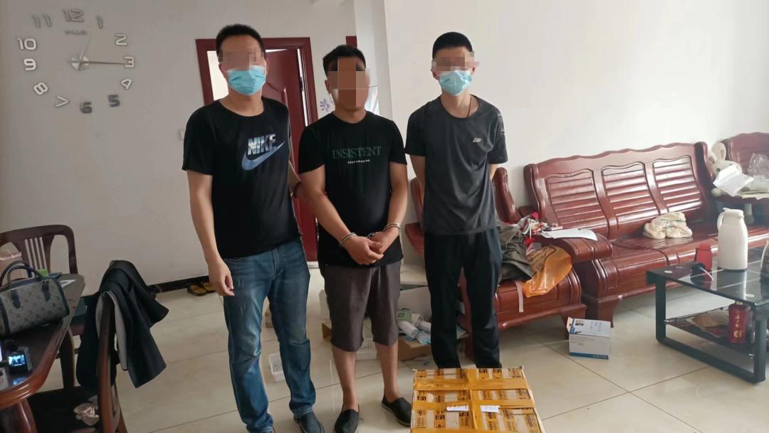 卸去伪装,卸去所有的伪装