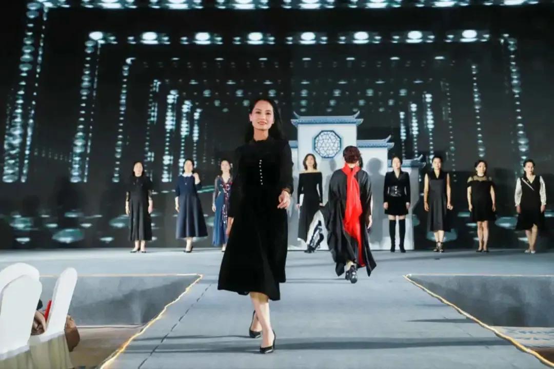 知性之美向阳而生——SGS通标常州公司总经理朱眺茵