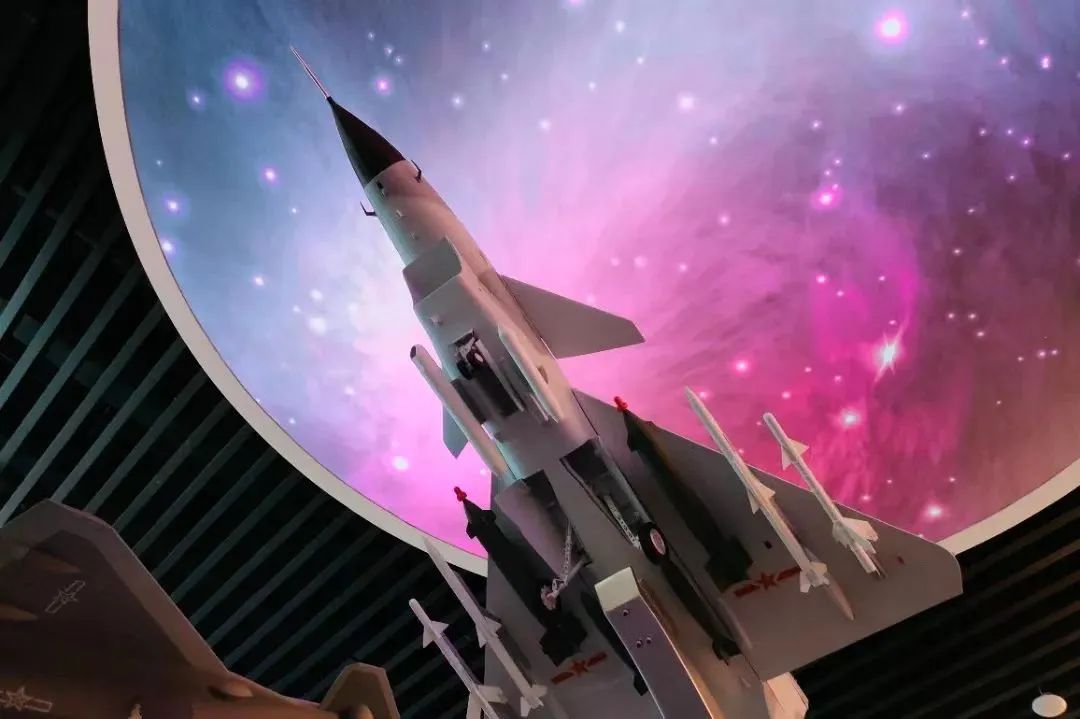 选择郑州城轨交通学校,郑州航院一本还是二本呢