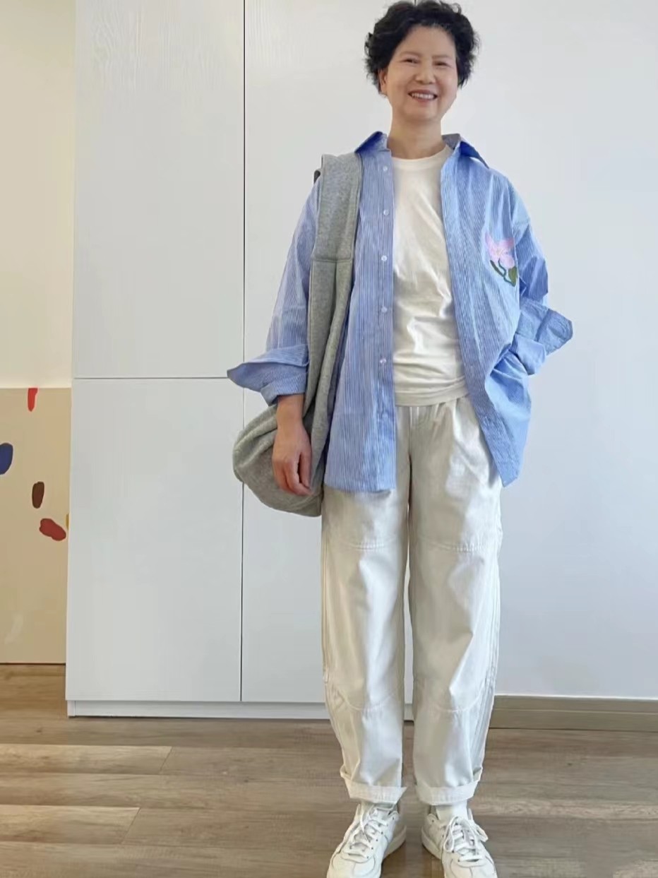 衬衫和卫衣怎么搭配又酷又潮,衬衣跟卫衣搭一起真的很好看