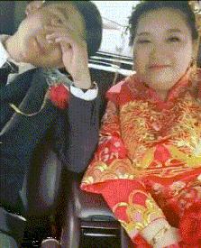 丝袜上可以纹身吗,女生纹身还能穿丝袜吗