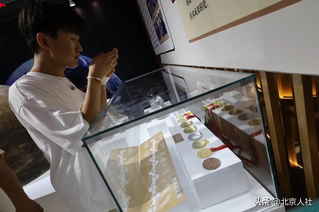 景泰蓝京式旗袍非遗体验进会场,景泰蓝非遗体验北京