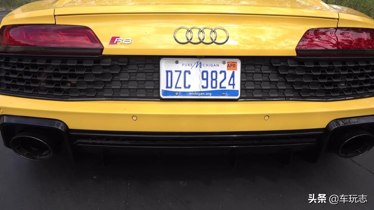 2019奥迪r8跟2020款奥迪r8,5.2v10奥迪r8限量版