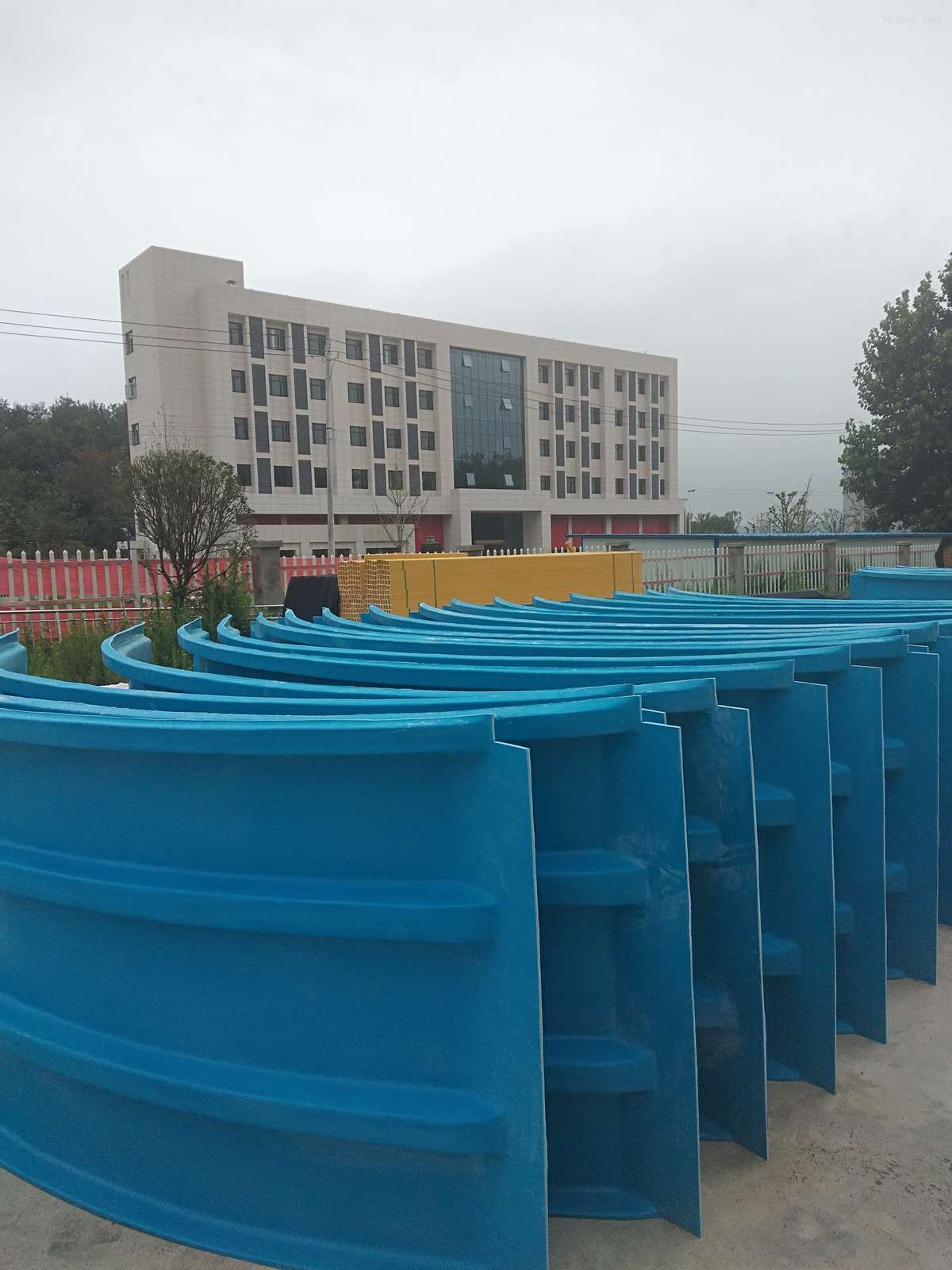 玻璃钢防腐用的是什么材料,玻璃钢防腐的材料有哪些