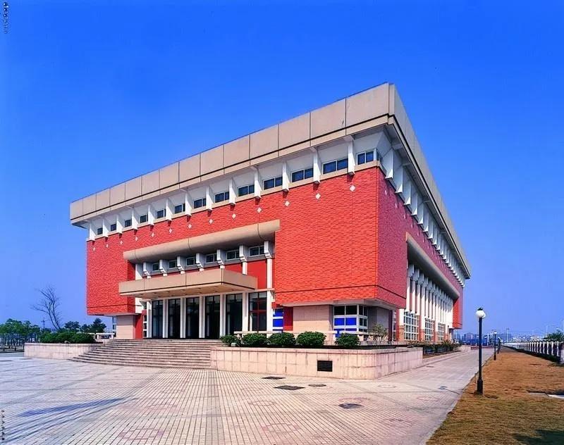 杭二和学军高考哪个好,杭二中和学军中学哪个分数高