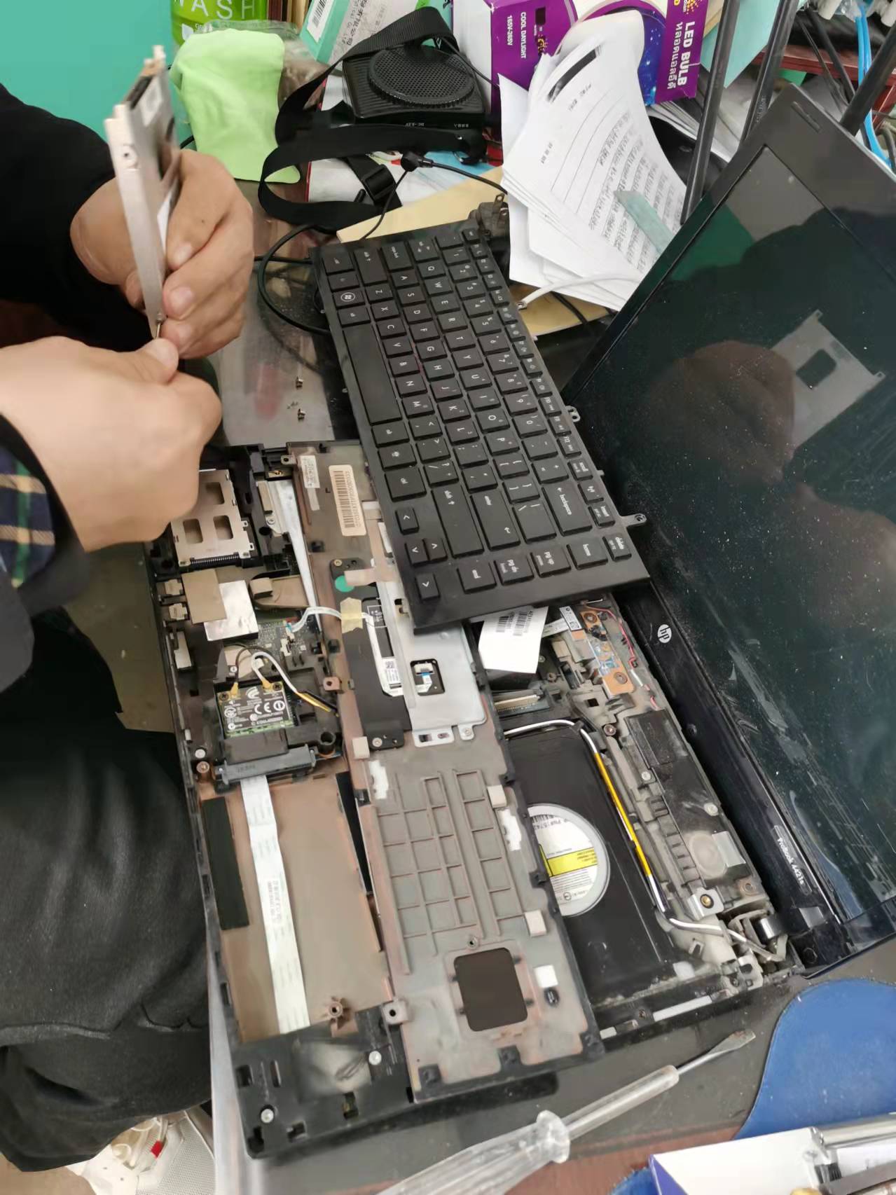 hp笔记本更换固态视频,老hp笔记本加装固态硬盘