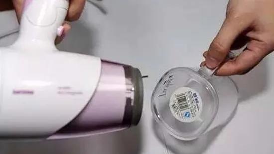 羽绒服机洗结块怎么办,羽绒服刚刚洗后成团怎么办