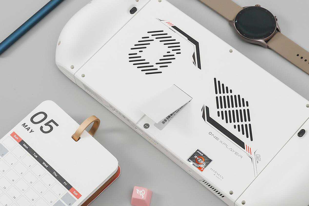 壹号游戏掌机mini玩3a,畅玩3a游戏的掌机