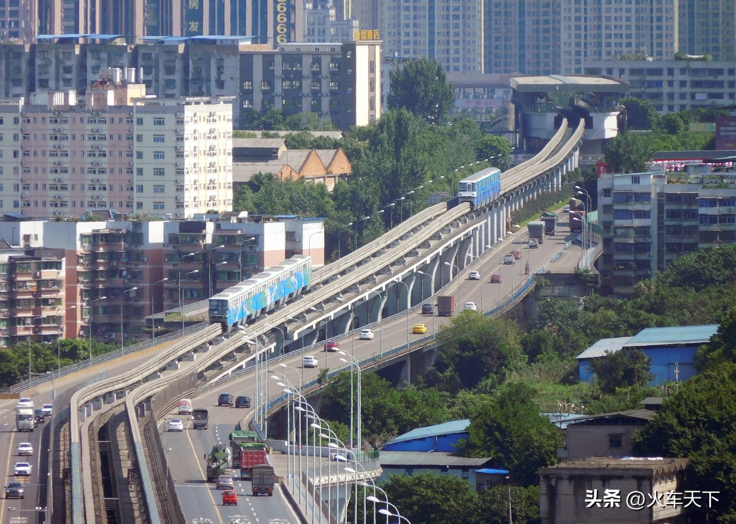 重庆轨道交通15号线两江影视城站,重庆目前开通的轨道交通线路