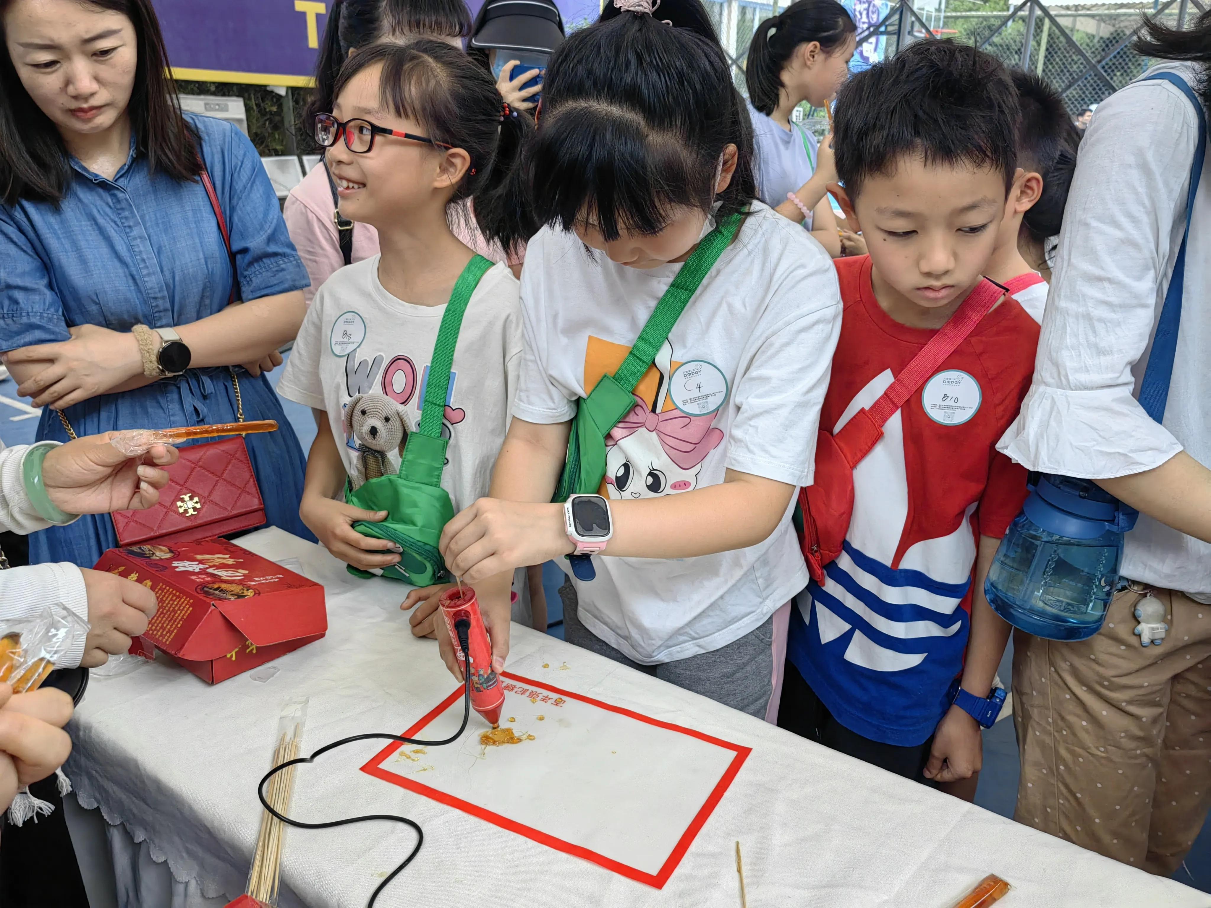 民族团结六一活动,六一社区亲子趣味运动会