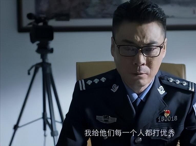 破冰行动蔡永强帮李飞摆平,破冰行动中李飞开的车是自己的吗