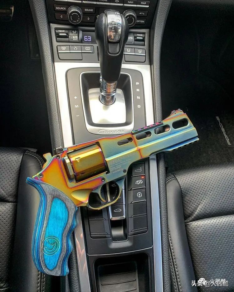 精美枪械美图,最美枪械图