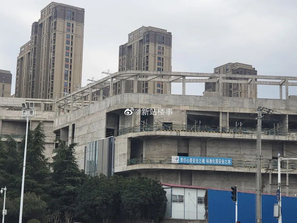 合肥政务区烂尾商场,商业中心烂尾事件