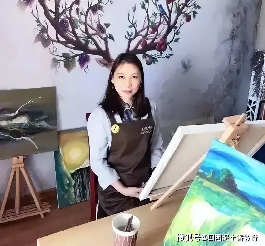 劳荣枝：曾经学霸小学教师，朋友圈为啥会有法子英这样学渣劳改犯